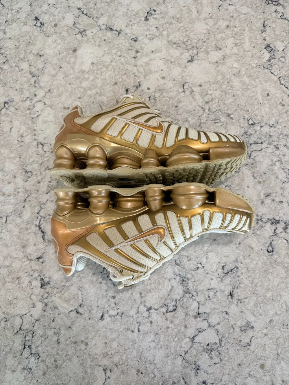 NEW - Nike Women's Size 8 Shox TL (IM7189 113) Copper Running Sneaker Sports